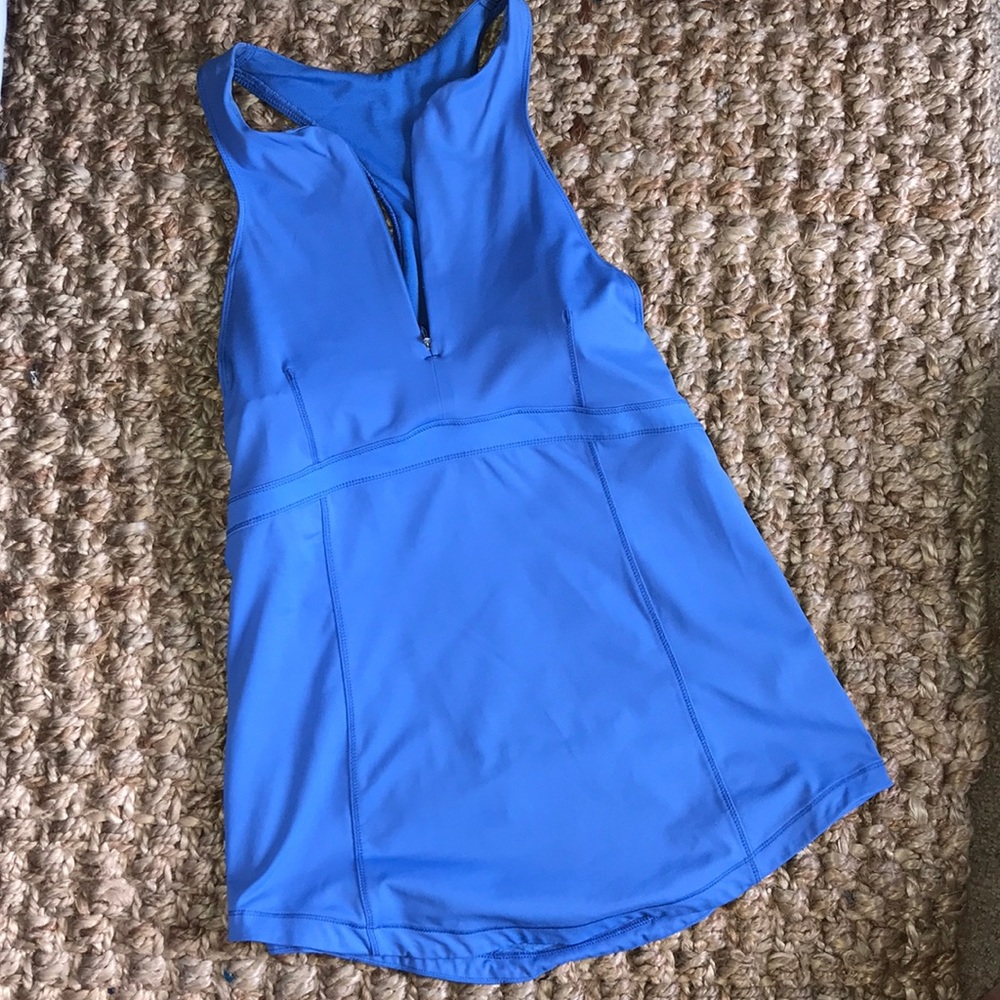 Lululemon workout top